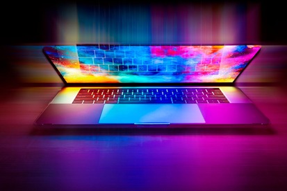 El auge de la prostitución digital en España: De la calle a la pantalla